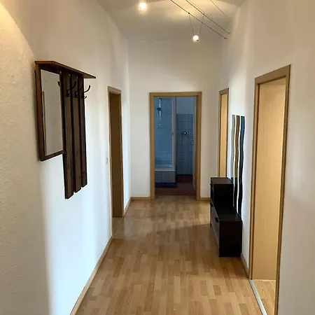 Moderne Nahe Bahnhof Und Dem Goitzschesee Appartamento